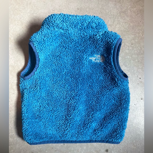 🦕 The North Face Boy Vest - Picture 4 of 5